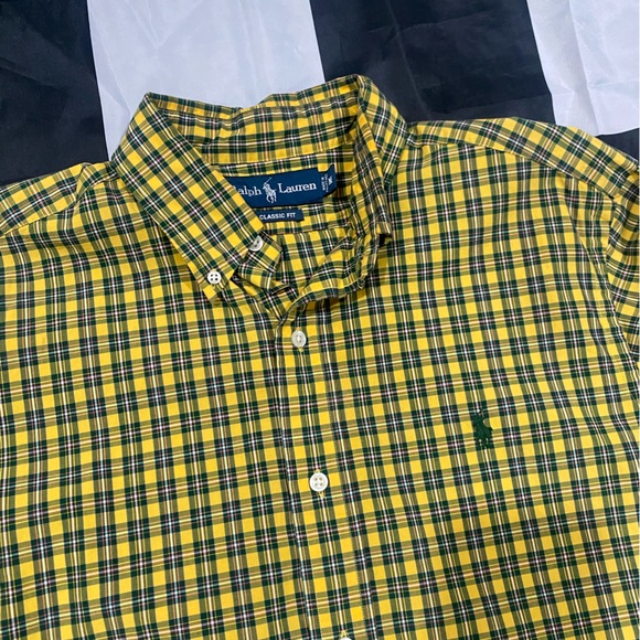 Lot of 4 Polo Ralph Lauren Short Sleeve Button Up Shirts & 1 Tommy - Picture 9 of 16